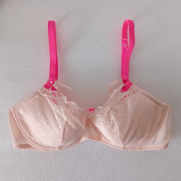 NWOT Britney Spears Bra Peach 32D Floral Lace Lightly Lined Unpadded Wired - Picture 1 of 6